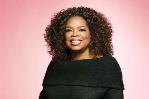 Oprah Winfrey leva travesseiros e itens de higiene para desabrigados por incêndios