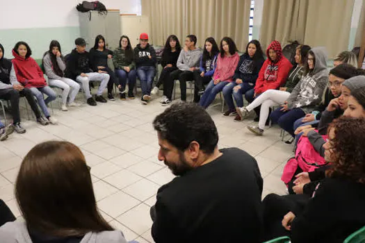 Ribeirão Pires promove palestra de orientação vocacional em escola estadual