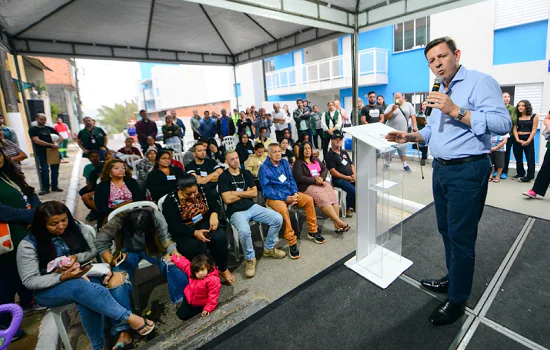 Prefeito Orlando Morando entrega mais 16 moradias no Capelinha