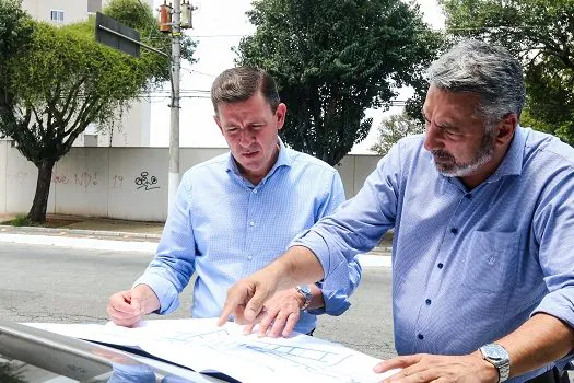 Prefeito Orlando Morando anuncia recapeamento asfáltico na Av. Caminho do Mar