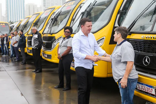 Prefeito Orlando Morando entrega 40 novos ônibus para reforço do transporte escolar