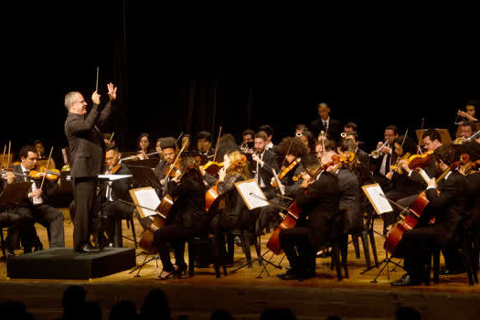 Orquestra Sinfônica Heliópolis se apresenta com Luiz Fernando Venturelli e Leo Mancini