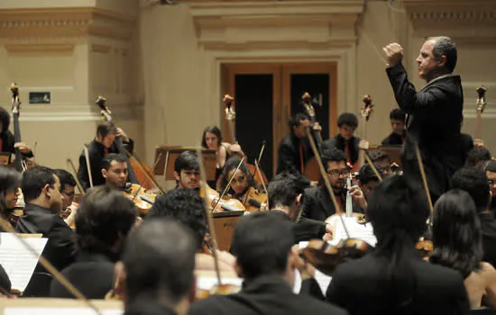 Orquestra Sinfônica Heliópolis comemora Páscoa no MASP