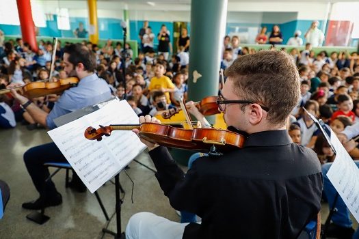 Escolas de São Caetano festejam Mês das Crianças com apresentação de Orquestra Filarmônica