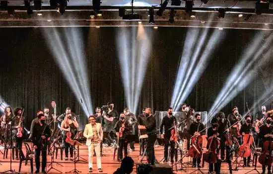 Orquestra Sinfônica Heliópolis e Simoninha se apresentam no Central Plaza Shopping