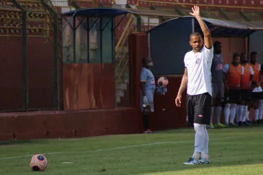 Osvaldir valoriza resultado e pede atenção para jogo de volta