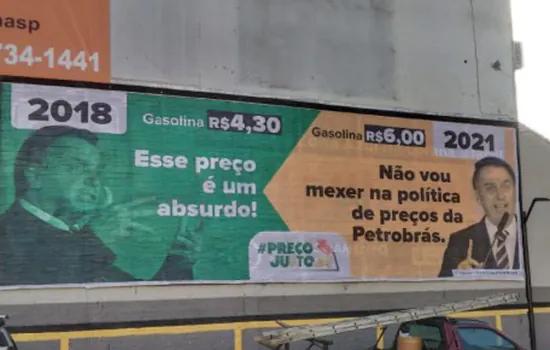 Petroleiros instalam outdoors críticos a Bolsonaro no interior de SP