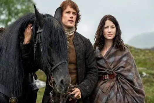 Na gaveta desde 2021, ‘Outlander’ estreia em TV aberta como novela na Band