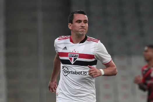 Após longa negociação, São Paulo rescinde contrato do atacante Pablo