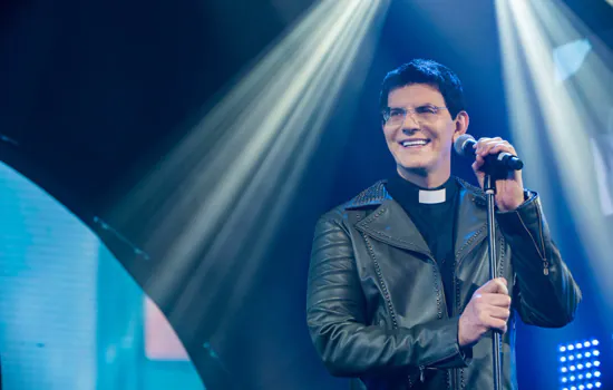 Padre Reginaldo Manzotti prepara live solidária em homenagem aos Pais