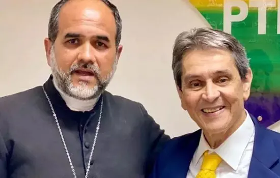 Padre Kelmon entra no lugar de Jefferson e tem candidatura aprovada pelo TSE