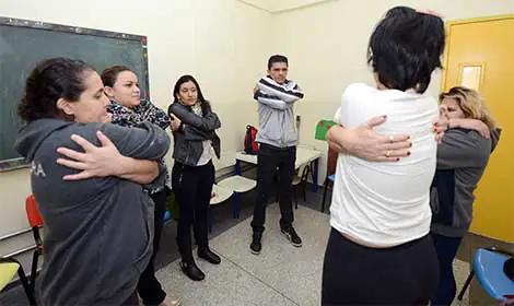 Pais de usuários do CAPS Infantil trocam experiências durante oficinas