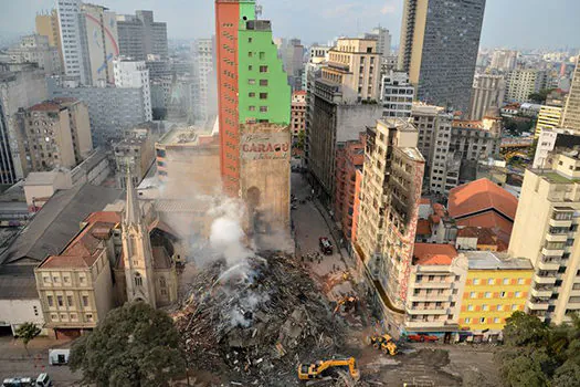 Destino do terreno de prédio que ruiu, que pertence à União, segue sem definição