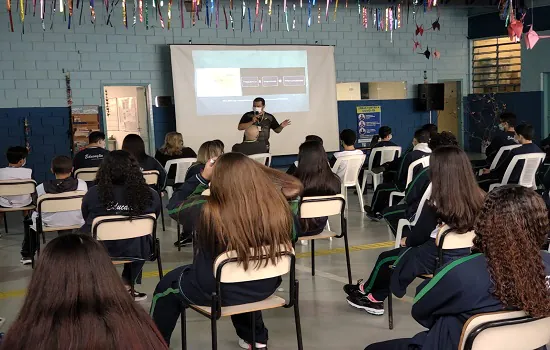 Ribeirão Pires faz palestra sobre bullying e saúde mental para alunos da rede municipal