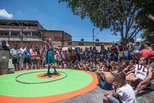 SESC Santo André recebe apresentação dos Palhaços Sem Fronteiras