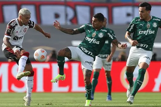 Clubes de futebol arrecadam R$ 7,1 bilhões em 2021