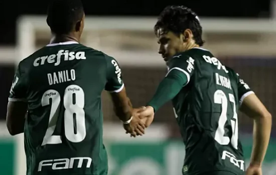 Palmeiras bate Juazeirense com gol do convocado Danilo e avança na Copa do Brasil