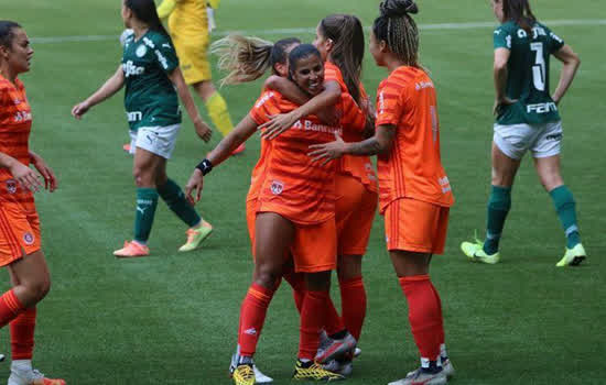 Palmeiras perde para o Internacional no Brasileirão Feminino