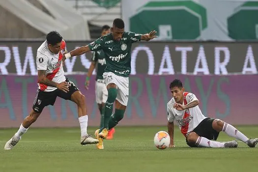 Palmeiras sofre, perde, mas está na final da Libertadores após 21 anos