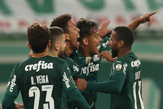 Palmeiras avança e enfrentará São Paulo nas quartas da Libertadores