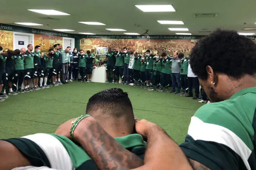 Palmeiras se inspira em sucesso na Libertadores para reagir no Brasileirão