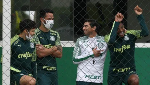 Palmeiras faz treino tático antes de duelo contra o Atlético-MG