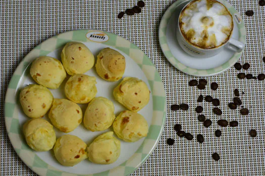 Pão de queijo: Tradição em Minas e também na Panificadora Kennedy