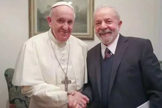 Papa Francisco diz que julgamento de Lula começou por causa de ‘fake news’