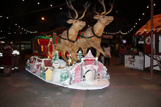 Papai Noel Sicredi emociona na abertura da Decoração de Natal de Ribeirão Pires