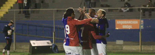 Paraná entra em campo hoje em busca da liderança da Série B