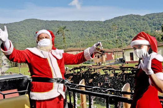 Paranapiacaba recebe visita da Carreta do Papai Noel