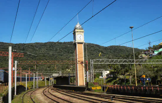 Paranapiacaba recebe Feira de Artes e Antiguidades neste fim de semana