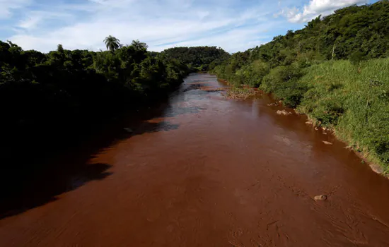 Vale informa início de operação de duas membranas de contenção no Rio Paraopeba