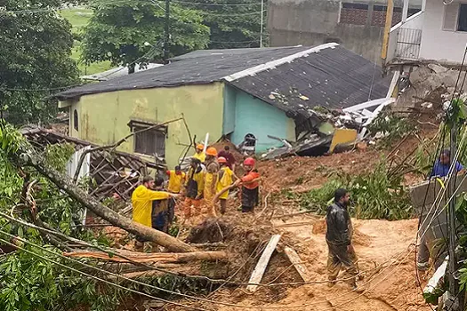 Bombeiros encontram último corpo desaparecido em Paraty