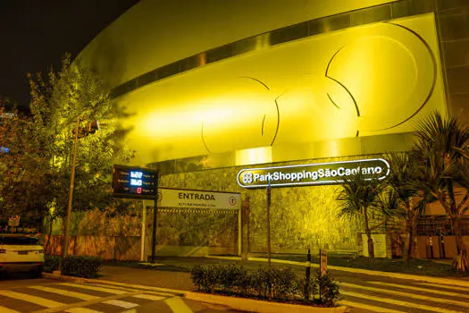 ParkShoppingSãoCaetano recebe iluminação especial no Setembro Amarelo