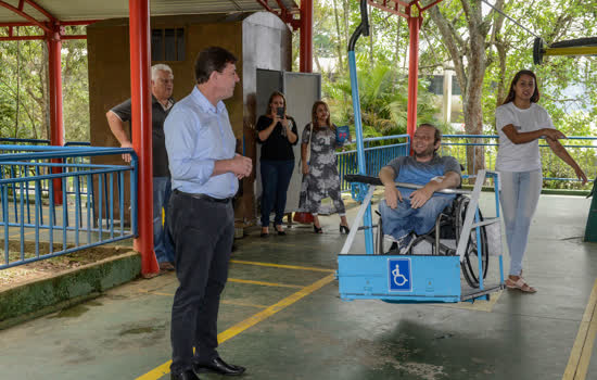 Teleférico do Parque Estoril ganha primeira cadeira adaptada para cadeirantes