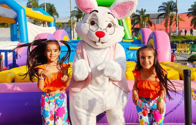 Semana de Páscoa com caça aos ovos valendo brindes no Parque Gloob Super Jump