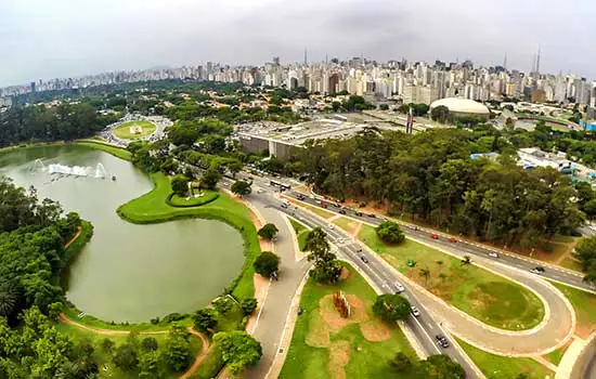 Prefeitura lança novo edital para concessão do Ibirapuera e 5 parques