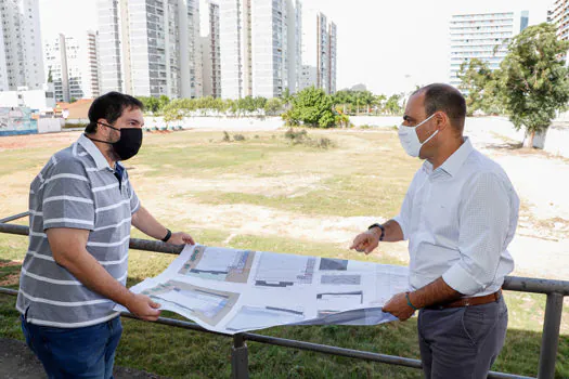 Auricchio realiza vistoria técnica no local onde será construído o Parque Tamoyo