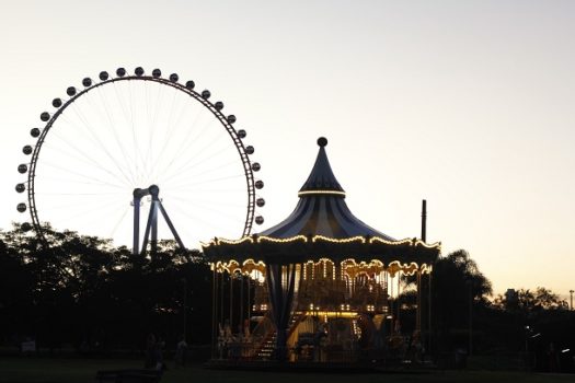 Emblemático carrossel parisiense chega a Parque em São Paulo