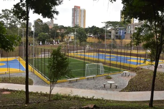 Em Santo André, parque Central ganha novas quadras esportivas