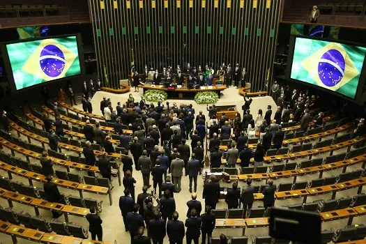 Janela partidária fica aberta de hoje a 1º de abril