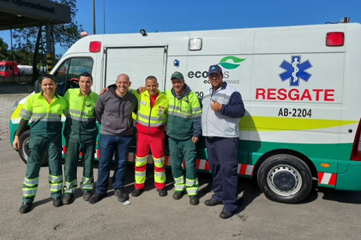 Equipes da Ecovias auxiliam em parto de bebê na rodovia dos Imigrantes