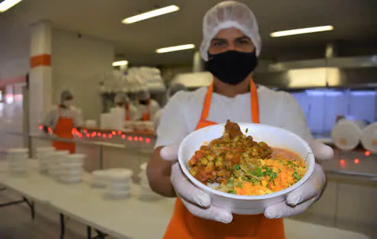 Páscoa é comemorada com cardápio especial nos 59 restaurantes Bom Prato