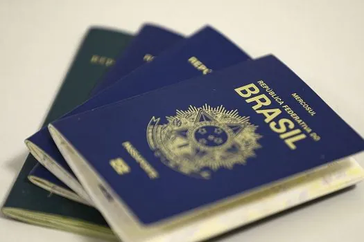 Brasil permitirá acesso de ucranianos a passaporte humanitário