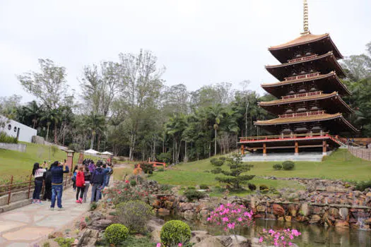 Torre de Miroku recebe visitantes com deficiência, com apoio do Fundo Social