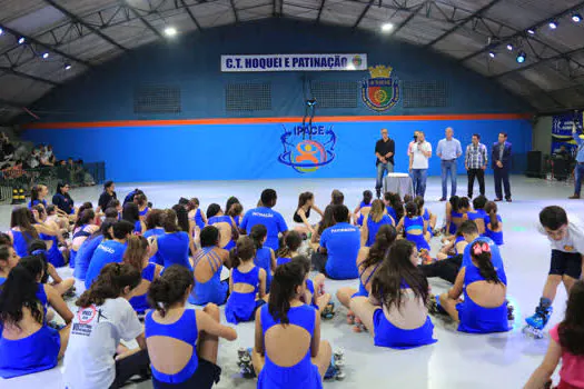 São Caetano realiza aula inaugural de patinação artística