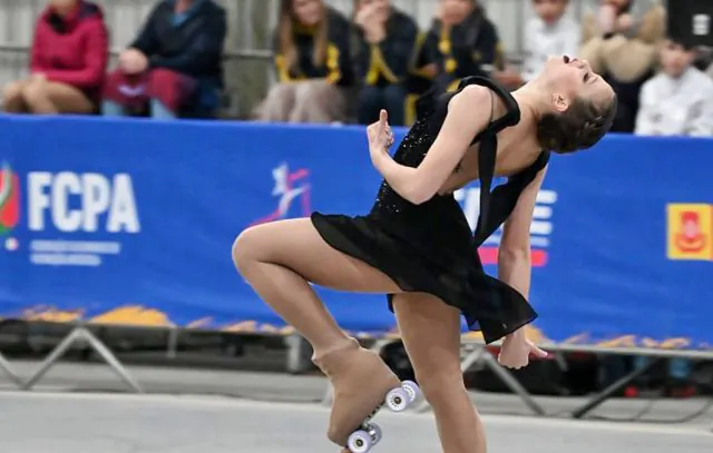 Patinadora beneficiada por bolsa do Governo compete em Campeonato Mundial na Argentina