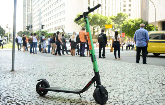 Prefeitura apreende patinetes no primeiro dia de fiscalização