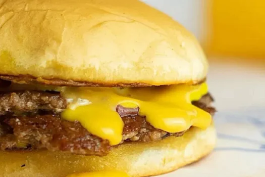 O hambúrguer conceitual Patties Burger resgata a essência do fast food